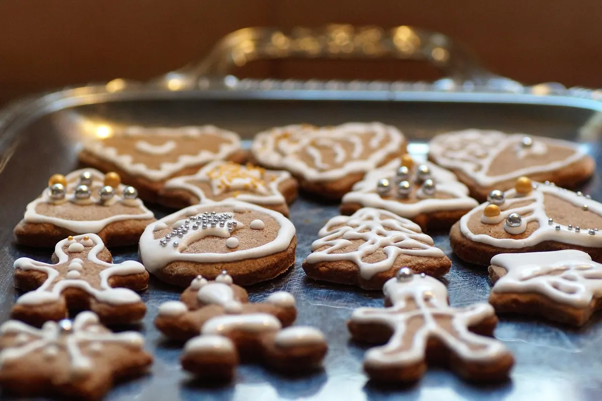 Kendal Mint Cake vs. Grasmere Gingerbread: A Visitor’s Taste Test Guide